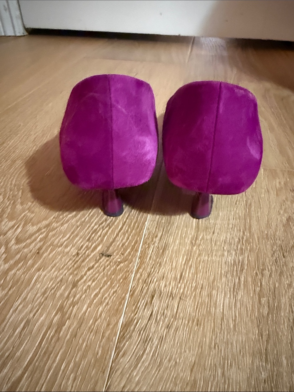 SARTO By Franco Sarto Pointed Suede Pumps in Fuchsia - Picture 3 of 4